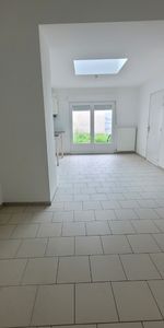 Location Appartement 1 pièce 28m² ST AMAND LES EAUX 59230 - Photo 4