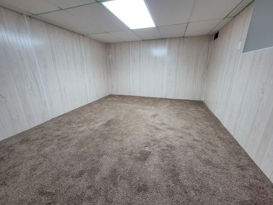 4 Bed Home close to Hospital - Photo 1