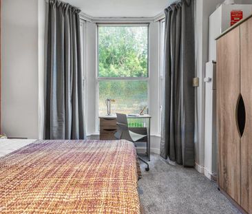 2 bedroom flat to rent - Photo 6