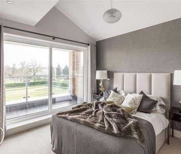 Woking, Surrey, GU22 - Photo 3