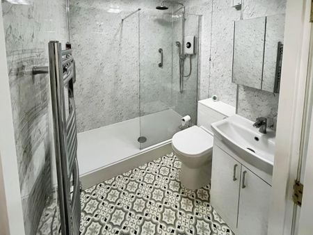 1 bedroom apartment to rent - Photo 5