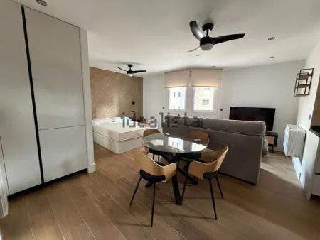 Alquiler de estudio en Calle Arenal - Photo 2