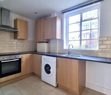 1 bedroom flat to rent - Photo 6