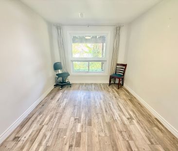 For Lease - 668A Butternut Avenue Unit# B, Waterloo, Ontario - Photo 1