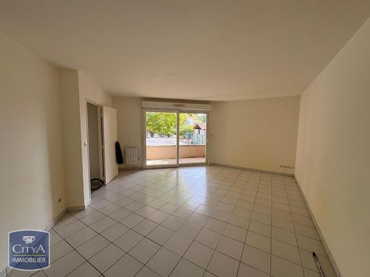 Location Appartement 2 pièces 44m² L ISLE D ESPAGNAC 16340 - Photo 1