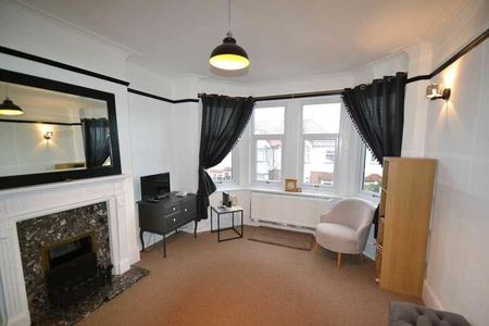 Drayton Bridge Road, London, W7 - Photo 3