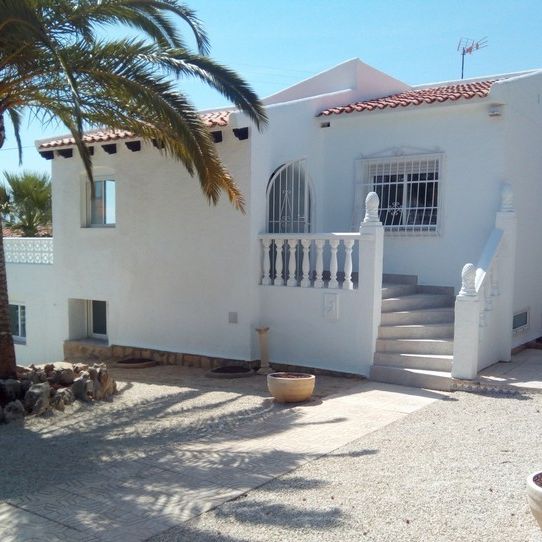 Unfurnished Detached Villa in Bello Horizonte La Nucia For Long Term Rental - Photo 1