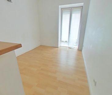 Location Appartement 4 pièces 104m² LYON 6ème - Photo 1