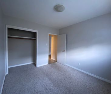 Princeton Manor - Photo 2