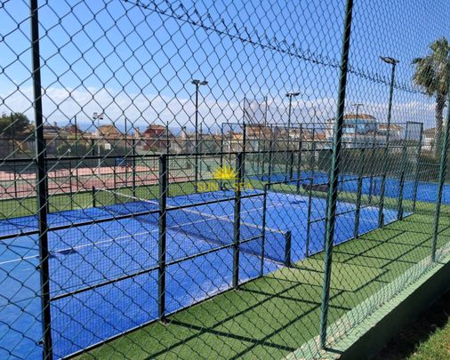 VILLA WITH 2 BEDROOMS AND JADRIN IN GRAN ALACANT - ALICANTE - Photo 1