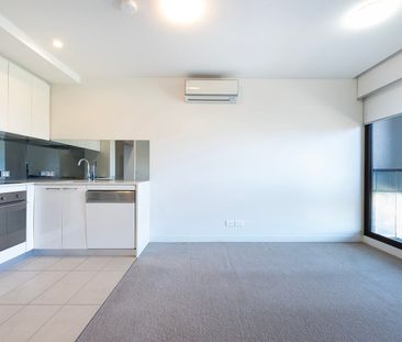 Ideal 2 bedroom - Photo 4