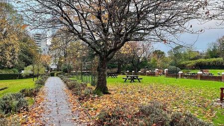 Empire Court, Wembley, HA9 - Photo 5