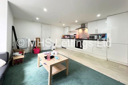 Basement Flat, 2 Grosvenor Road, Leeds, LS6 2DZ - Photo 3