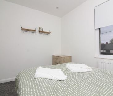 3 bedroom terraced house to rent - Photo 5