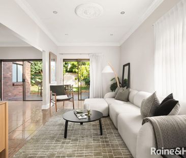 Charming Three Bedroom Home in Earlwood - Photo 1