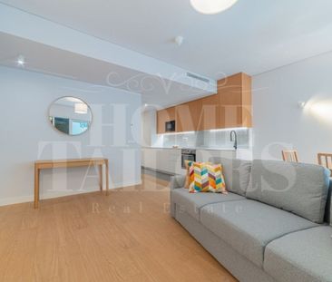 2 room luxury Apartment for rent in Lisbon - Photo 4