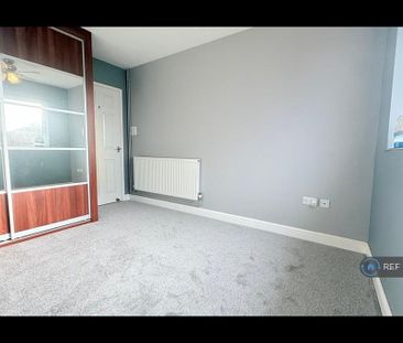 2 bedroom bungalow to rent - Photo 2