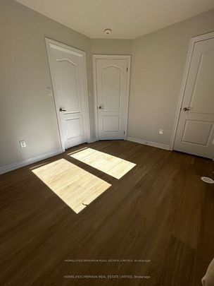 For Lease - 7 Waterleaf Road Unit# Coach, Markham, Ontario - Photo 1