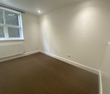 Pen Y Lan Road, Cardiff - Photo 1