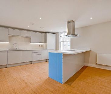 3 bedroom apartment to rent - Photo 2