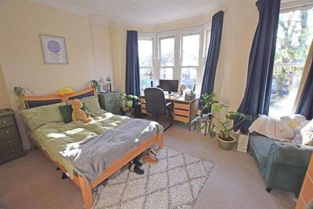 Africa Gardens, Heath/gabalfa, Cardiff, CF14 - Photo 4