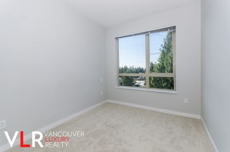 Penthouse in North Vancouver, BC - Photo 5