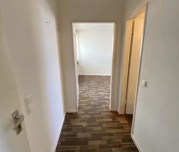 Einziehen und wohlfühlen! 2-Zimmer-Wohnung, Erstbezug nach Sanierun... - Photo 4