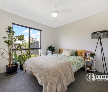 Stylish, Spacious & Designed for Easy Living - Photo 4