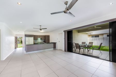 8 Dillon Street, Mount Louisa - Photo 3