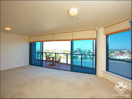 Two bedroom apartment in Macleay Tower on Dockside Kangaroo Point - Photo 4