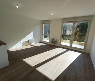 location Appartement T1 DE 32.7m² À MONTHLERY - Photo 2
