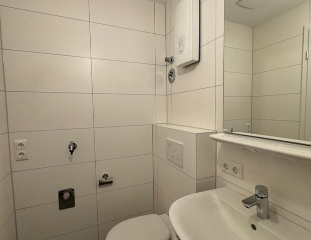 5497 - Sanierte 1-Zimmer-Wohnung in direkter Citylage - gegenüber vom Hauptbahnhof! - Photo 1