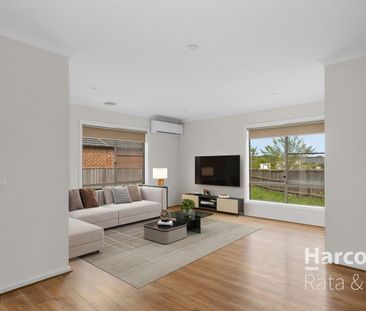 Spacious and Modern 4-Bedroom Home in Wollert - Photo 1