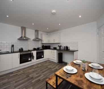 1 bedroom in a house share to rent - Photo 4