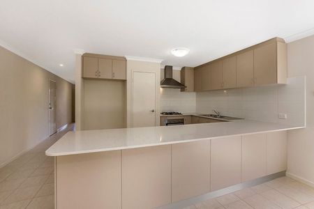 Low Maintenance Family Home - Photo 3