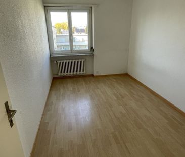 "Helle 4.5 Zimmerwohnung" - Photo 5