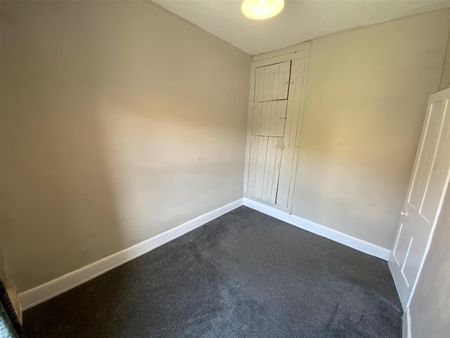 Denmark Place, Albert Road, SY11 1NG - Photo 2