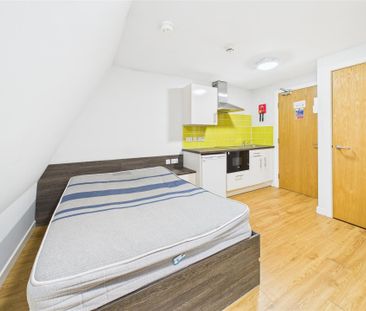 1 bedroom Studio flat to rent - Photo 3