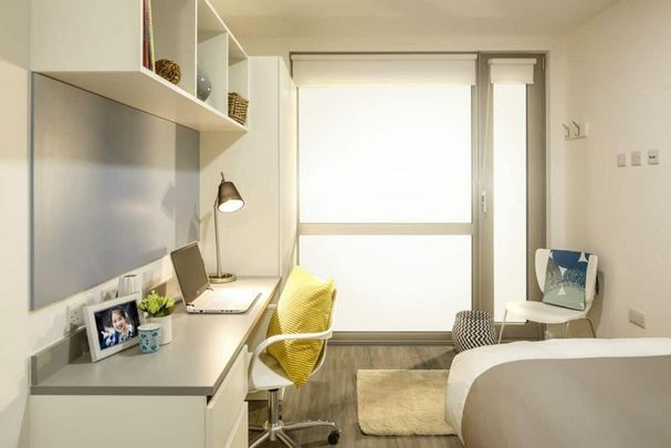 Studio to rent - Photo 1