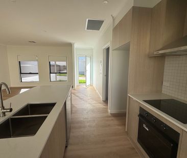 Fresh, modern living - Photo 6