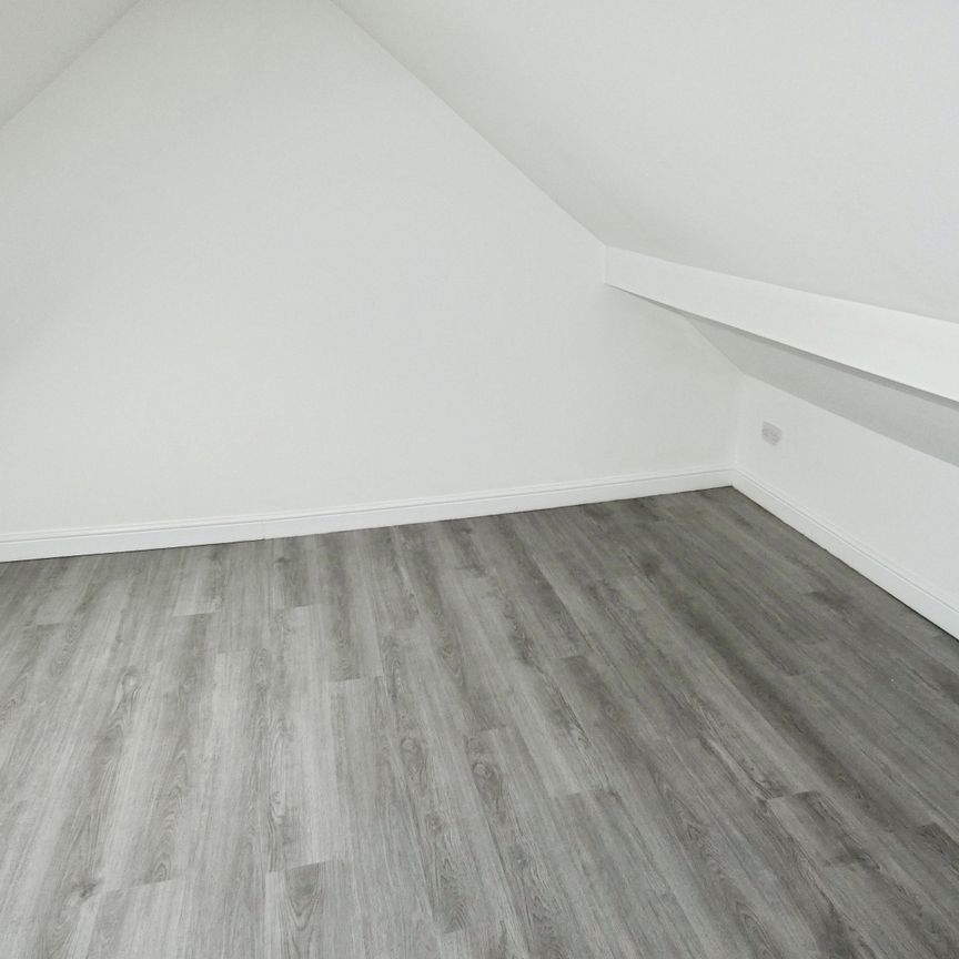 3 bedroom apartment to rent The Green, North Wingfield, S42 - Photo 1