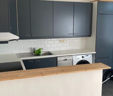 Appartement te huur in Elsene voor € 1.100 met 2 slaapkamers - Photo 1