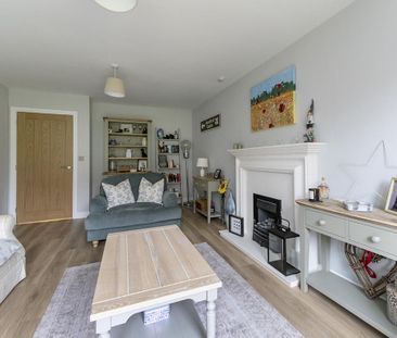 3 bedroom semi-detached house to rent - Photo 4