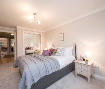 3 bedroom flat to rent - Photo 5