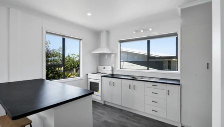 80 Gisborne Terrace, Opunake - Photo 2