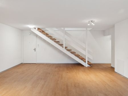 Grosse 6.5 Zimmerwohnung duplex zu vermieten in Freiburg - Foto 4