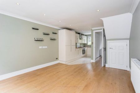 2 bedroom terraced house to rent - Photo 3