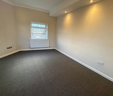 £1,000 PCM, Spacious Newly Refurbished Three Bedroom Maisonette in ... - Photo 1