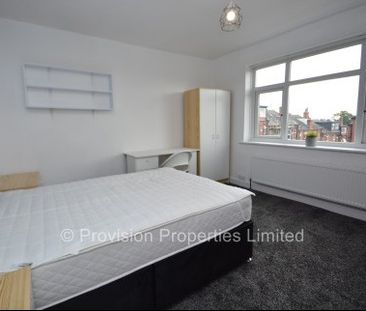 2 Bedroom Properties in Hyde Park - Photo 4