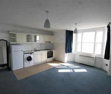 1 bedroom flat to rent - Photo 6